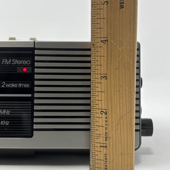 Vintage GE General Electric AM/FM Stereo Blue Digital Dual Clock Radio 7-4945A - Picture 15 of 16